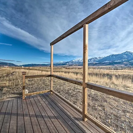 Romantic Mountain Getaway - 1 Hour To Yellowstone!